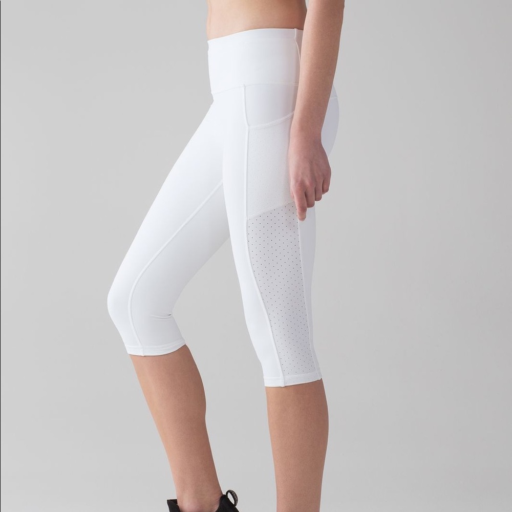 LuluLemon Mind over Miles 17” Crop